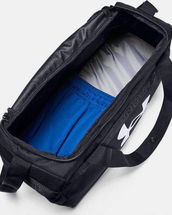 UA Loudon超小型旅行袋, Black, pdpMainDesktop image number 4